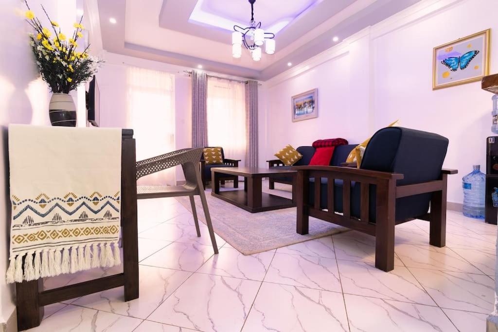Levi's Place 1044 California Plaza Apartment Nanyuki