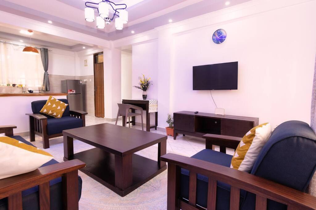 Levi's Place 1044 California Plaza Apartment Nanyuki